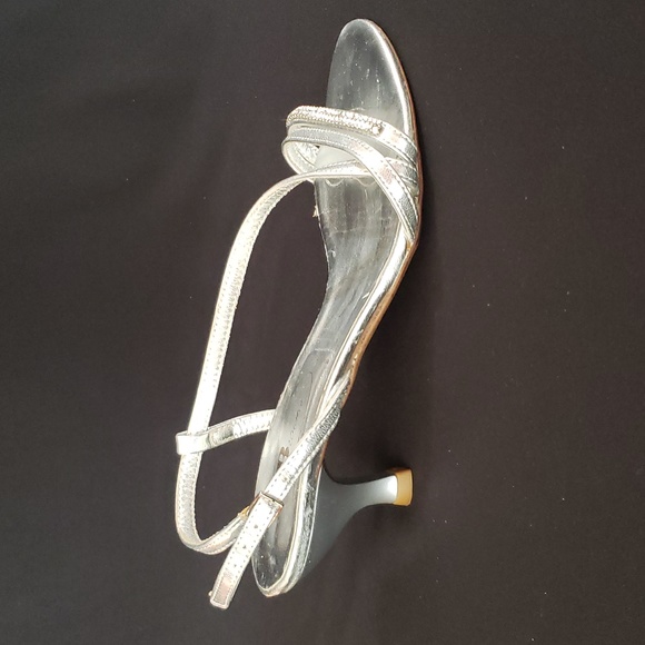 Browns Shoes Ankle Strap Heels & Complimentary Bracelet! - Picture 4 of 8